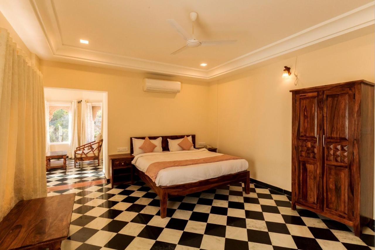 Kumbhalgarh Fort Resort-Pure Veg Exterior foto